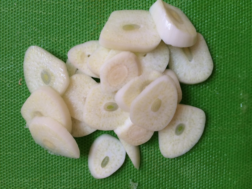 Slice garlic